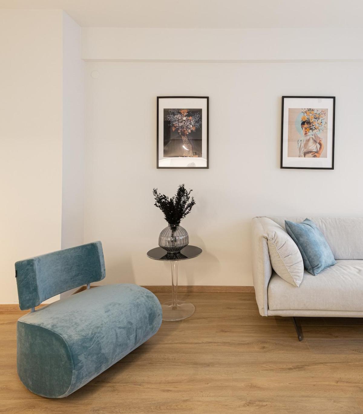 Innovative 2-br Futuristic Flat In Ladadika Apartment *